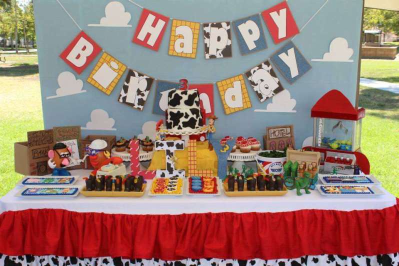 {Free printable} L'invitation de toys story pour un anniversaire de cowgirl!