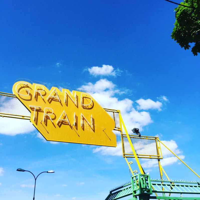 {Paris} La sortie à Grand Train!